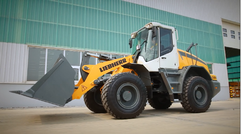 телескопические погрузчики Liebherr